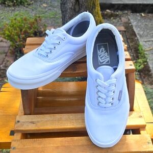 Vans Classic White Lace-Up Shoes